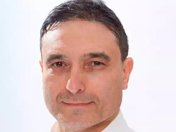 David Hollander,
Health & Wellness
Expert at Paket Perjalanan Yoga