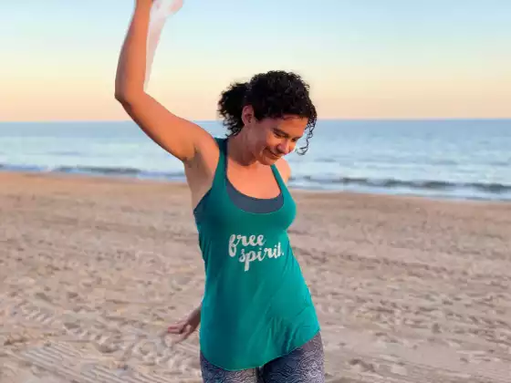 Daisy Jeys,
Yoga, Health & Wellness
Expert at Soulful Summit 2023: การเดินทางภายใน เริ่มต้น!